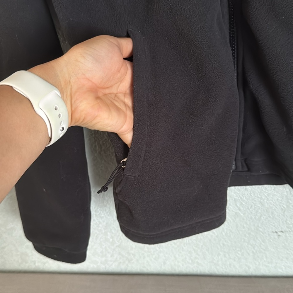 THE NORTH FACE Black Zip up Sweater - Picture 2 of 8